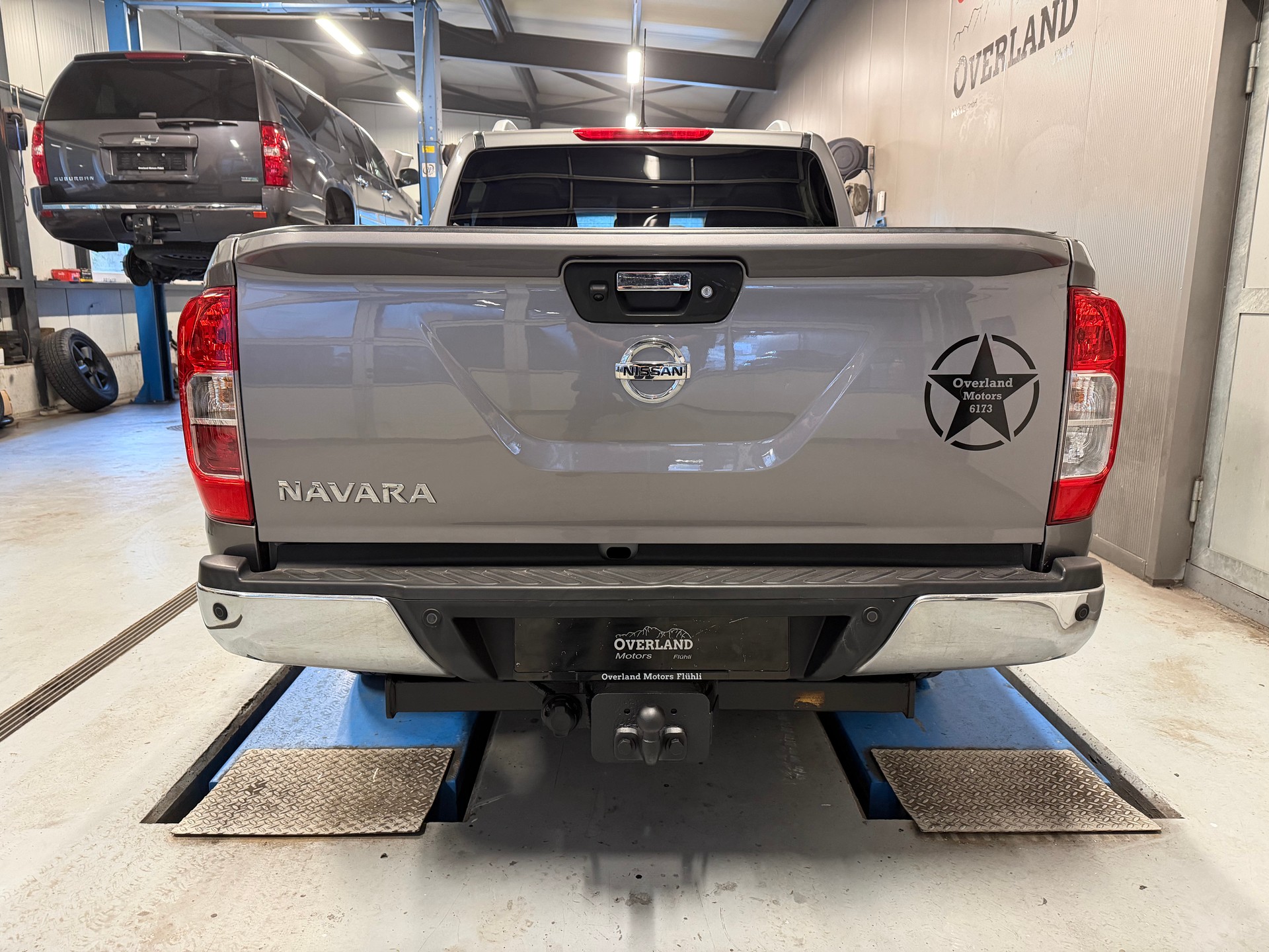 NISSAN Navara Double Cab Tekna 2.3 dCi 4WD Automatic-image-4