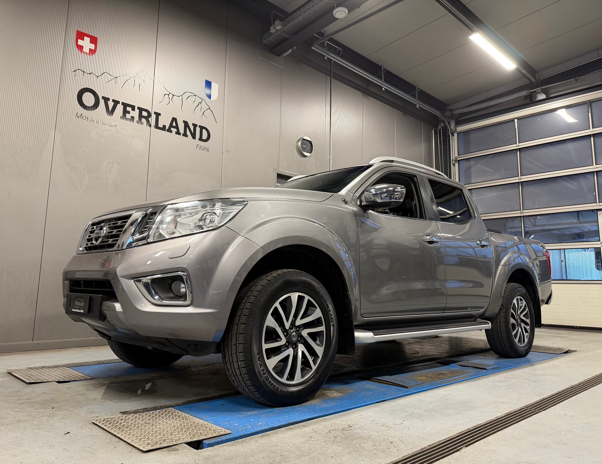 NISSAN Navara Double Cab Tekna 2.3 dCi 4WD Automatic