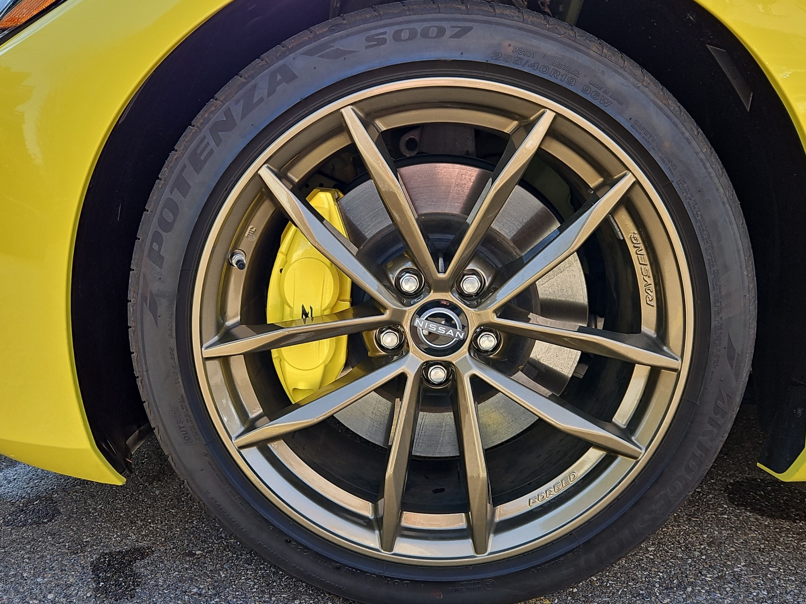 NISSAN Z Performance Proto Limited Edition-image-14