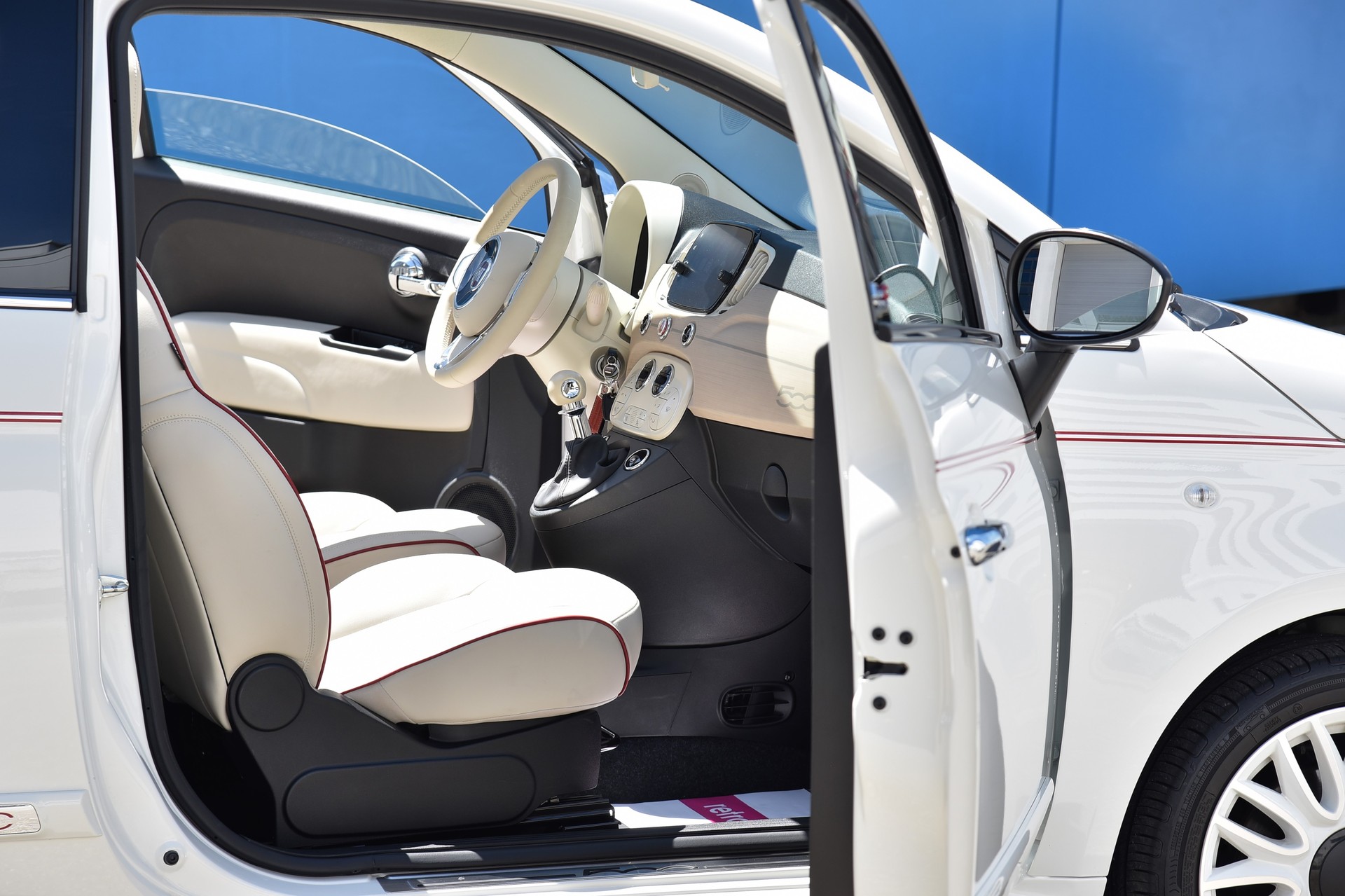 FIAT 500C 0.9 Twinair Dolcevita-image-9