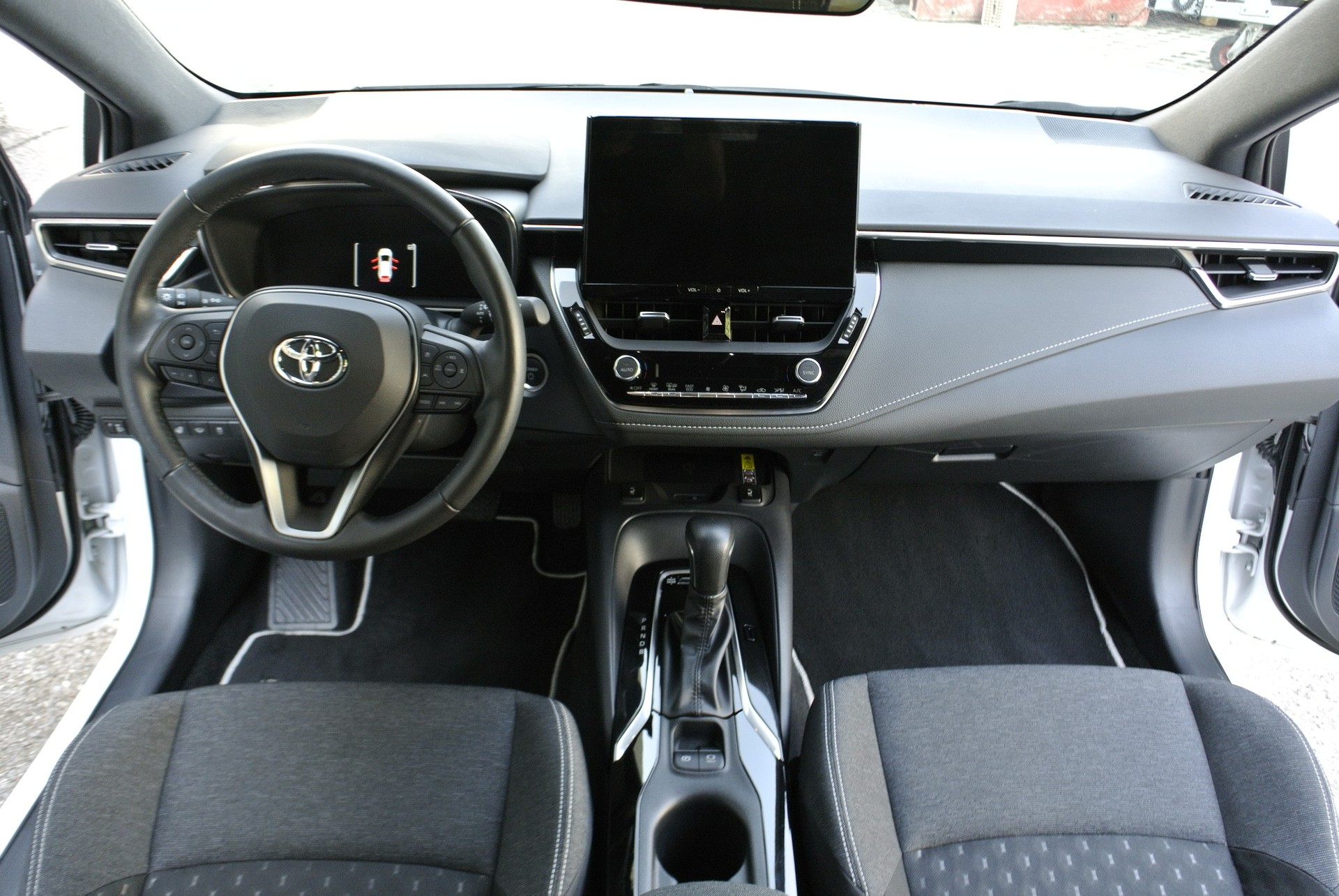 TOYOTA Corolla Touring Sports 1.8 HSD Comfort e-CVT-image-19
