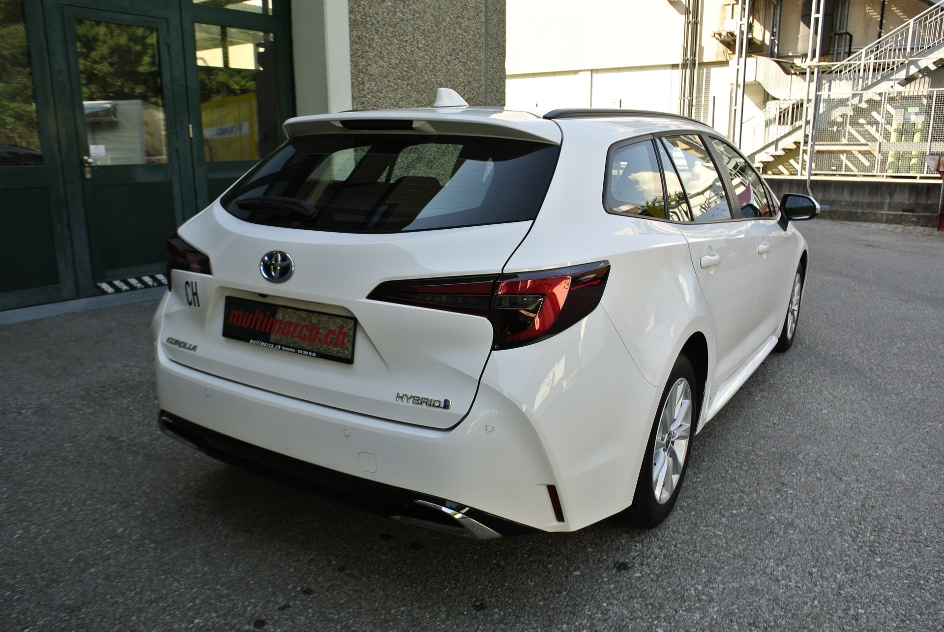 TOYOTA Corolla Touring Sports 1.8 HSD Comfort e-CVT-image-6