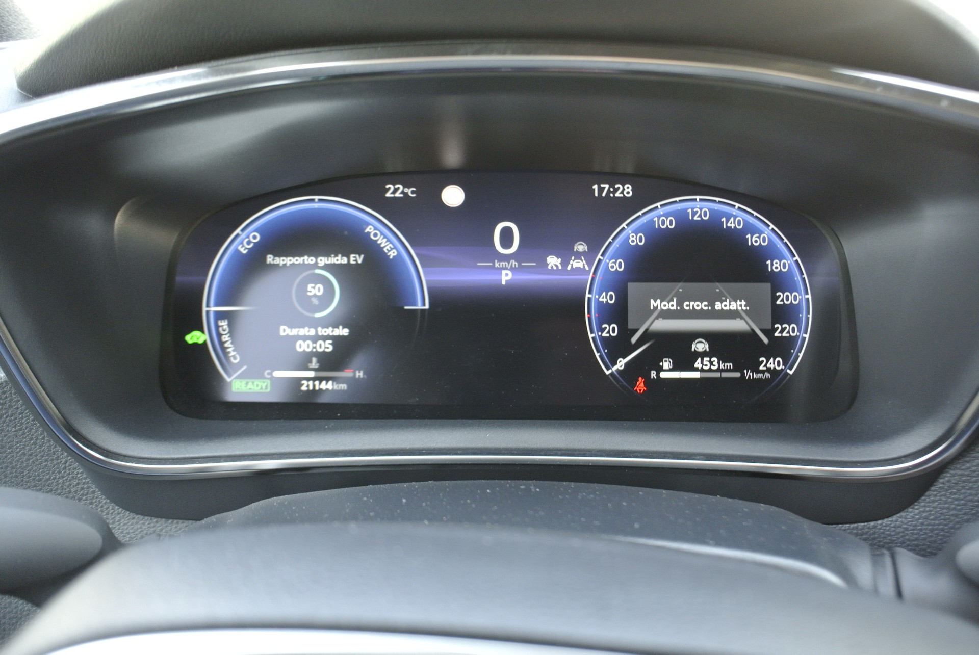 TOYOTA Corolla Touring Sports 1.8 HSD Comfort e-CVT-image-25