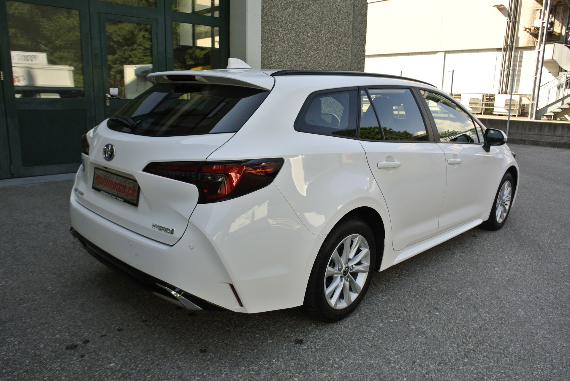 TOYOTA Corolla Touring Sports 1.8 HSD Comfort e-CVT-image-5