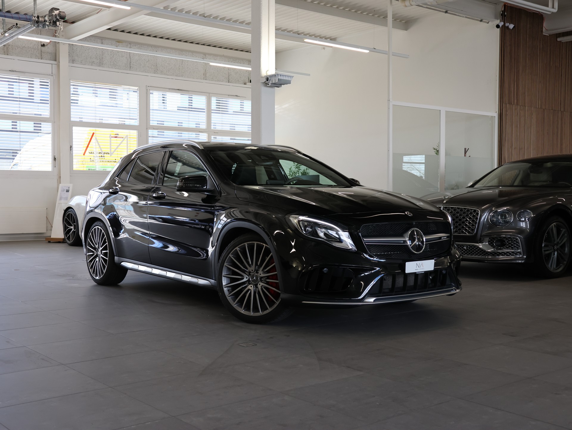 MERCEDES-BENZ GLA 45 AMG 4Matic 7G-DCT *360 Kamera* *Edition One* *Panoramadach*