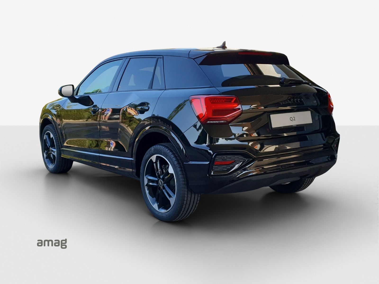 AUDI Q2 35 TFSI advanced S-tronic-showroom-element-2