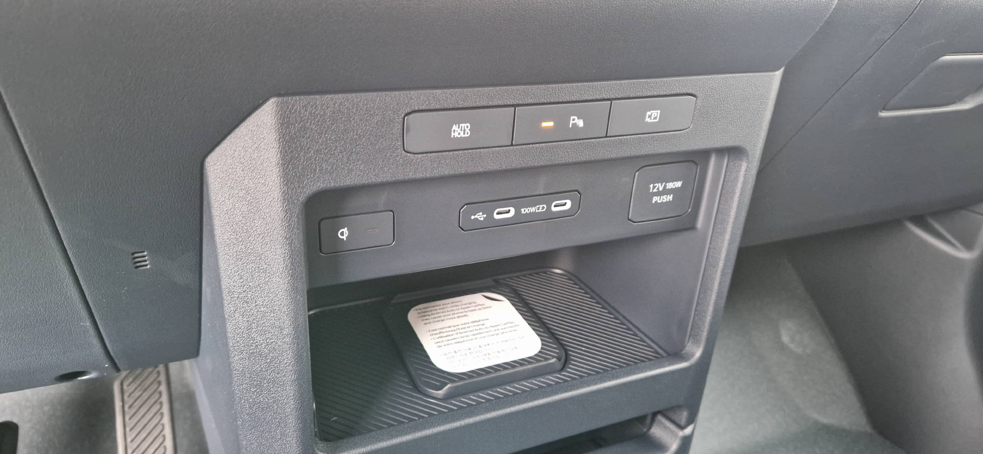 KIA PV5 Cargo 71.2 kWh Plus L2H1 3Door-image-7