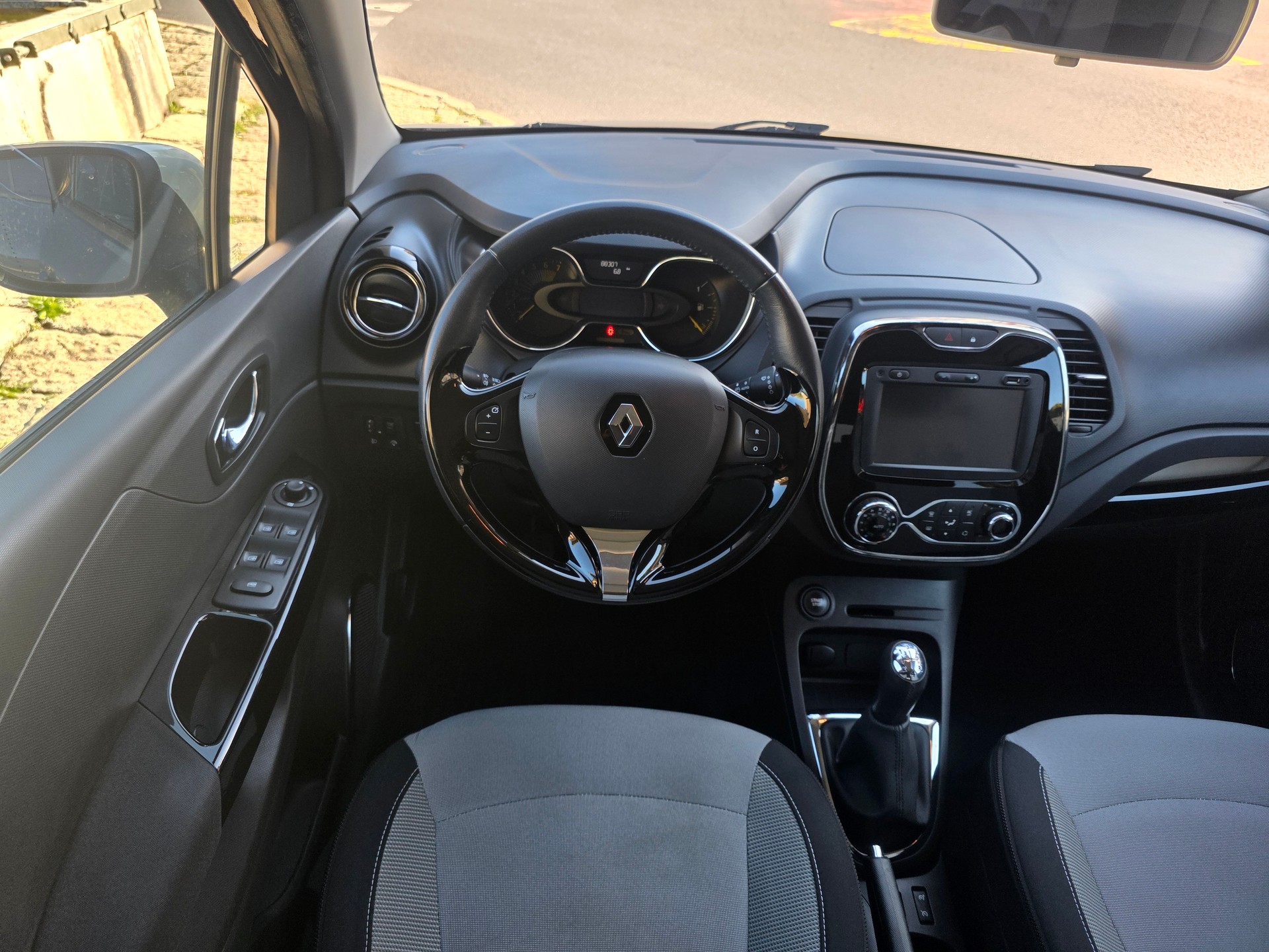 RENAULT Captur 0.9 12V Privilège-image-7