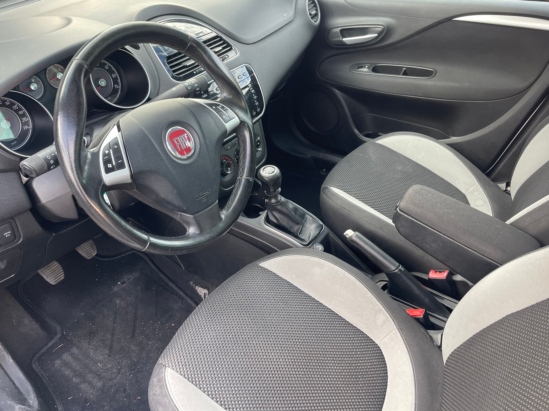 FIAT Punto 0.9 Twinair-image-5