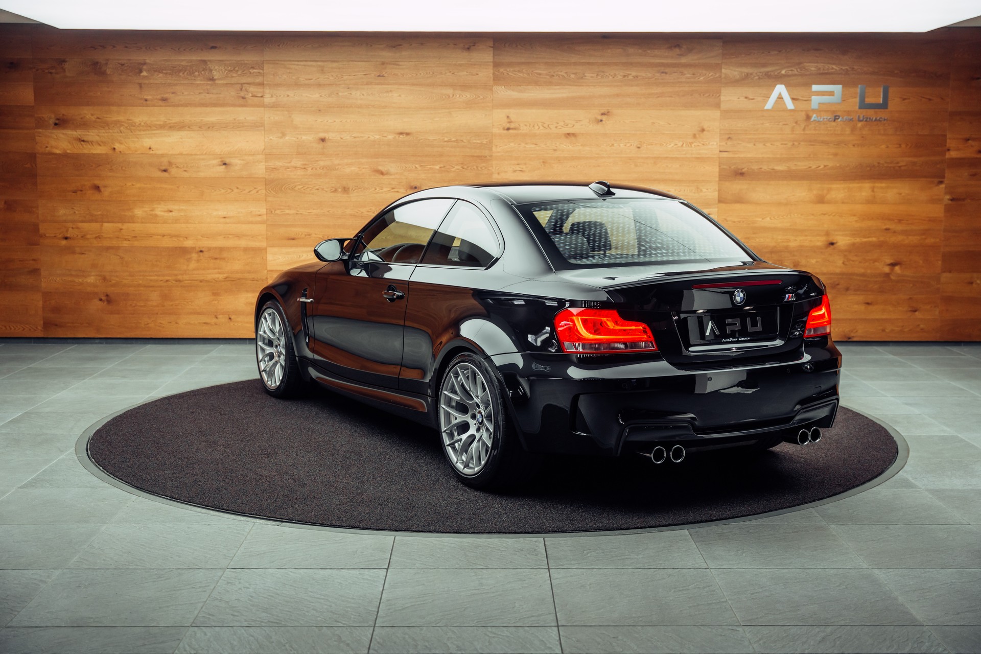 BMW 1er M Coupé-showroom-element-2