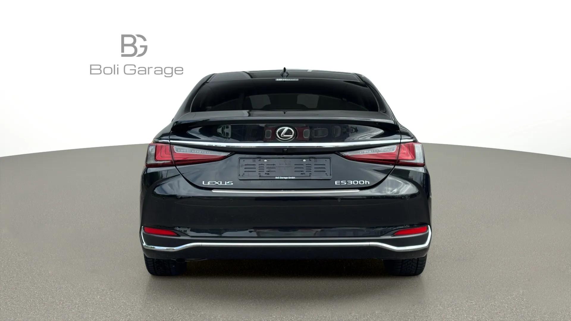 LEXUS ES 300h Excellence-image-5
