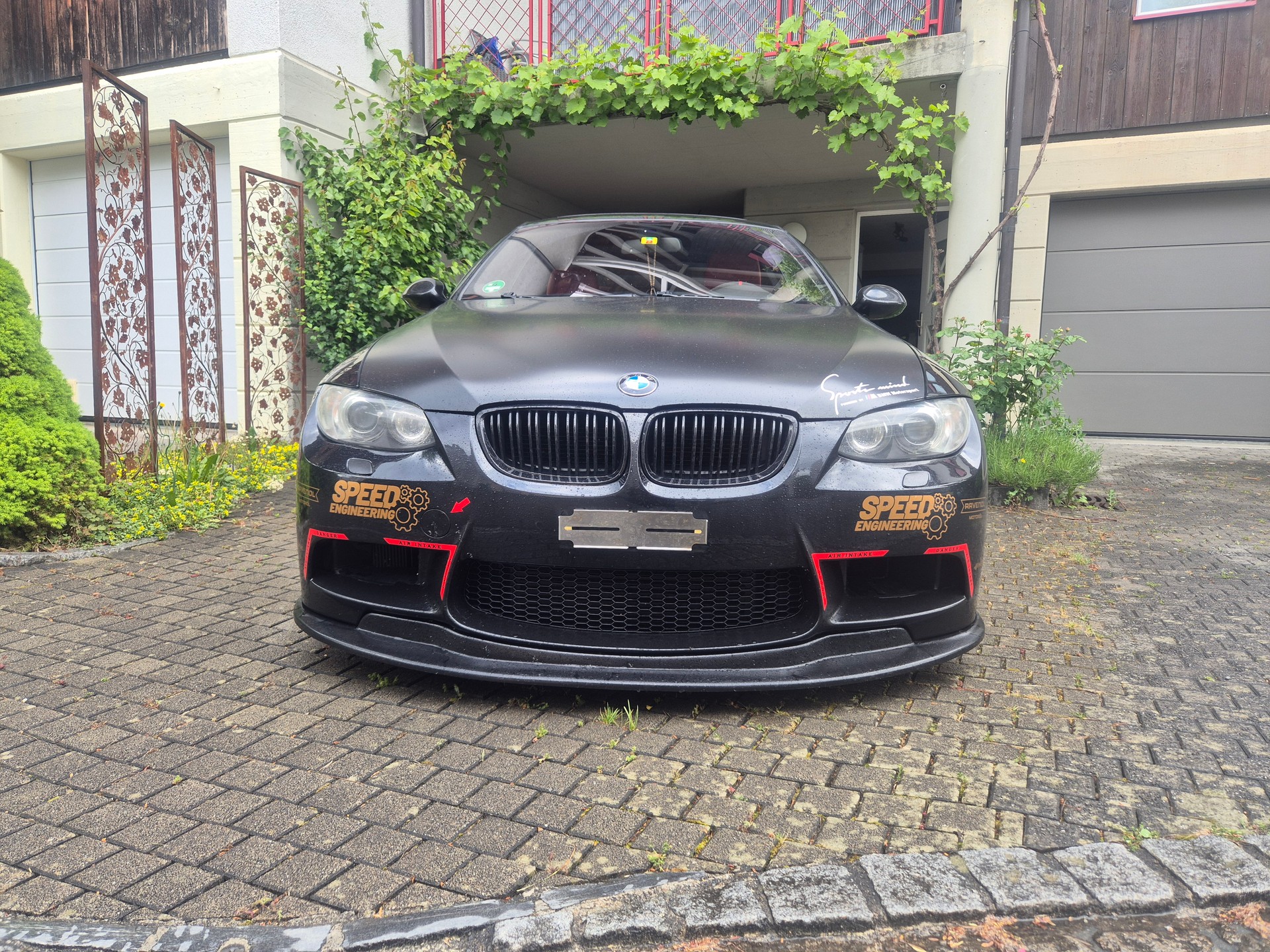 BMW 335i-image-1