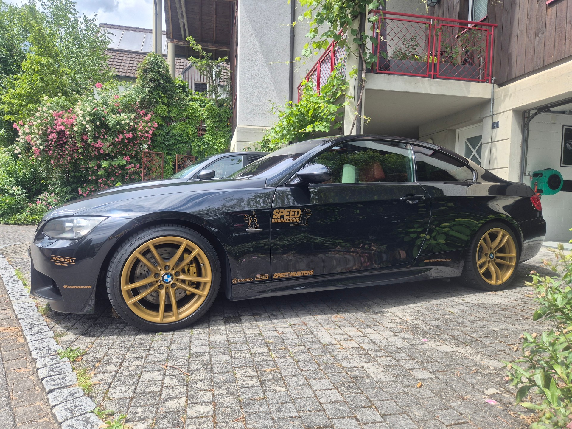 BMW 335i-image-5