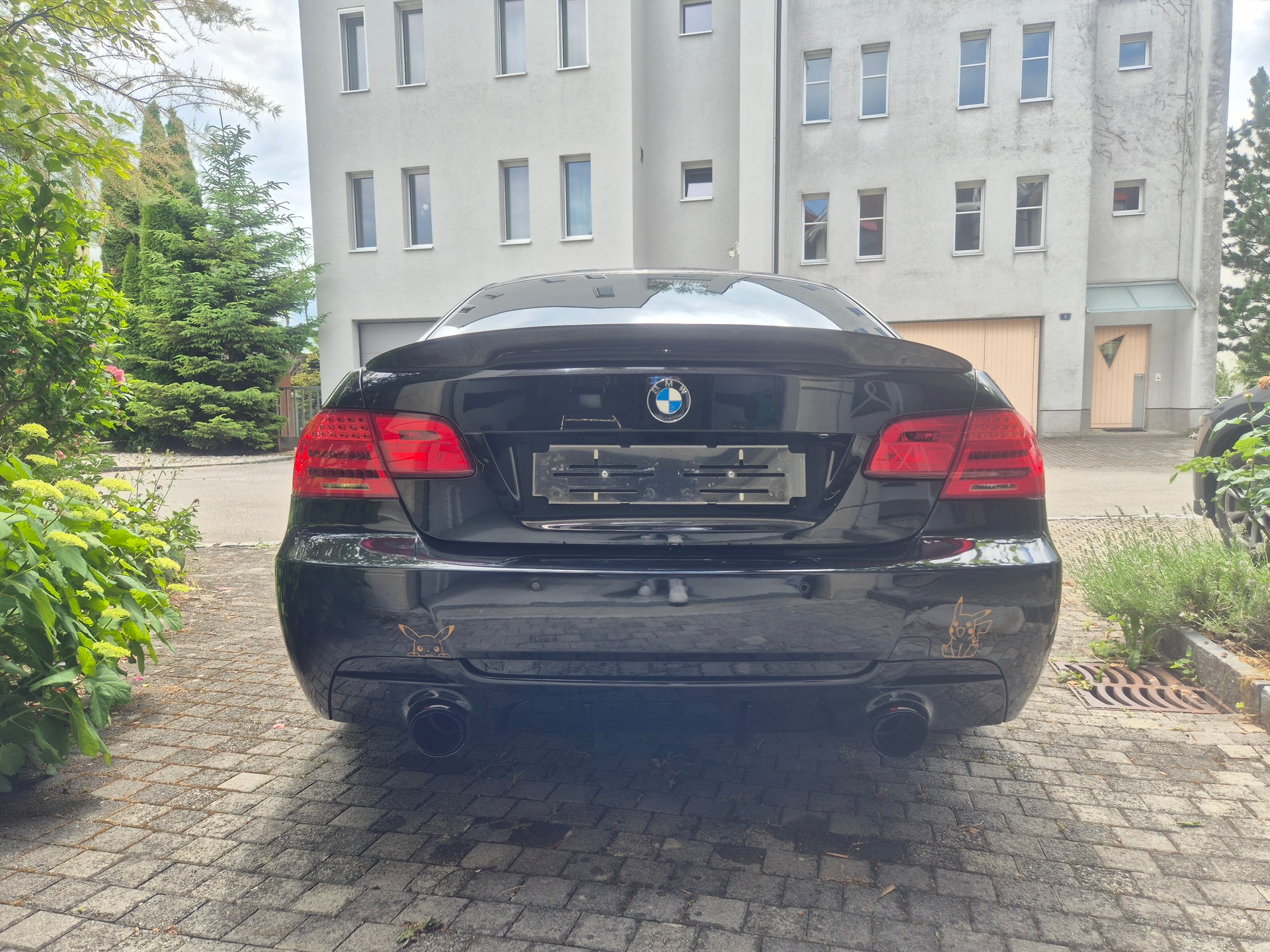 BMW 335i-image-4
