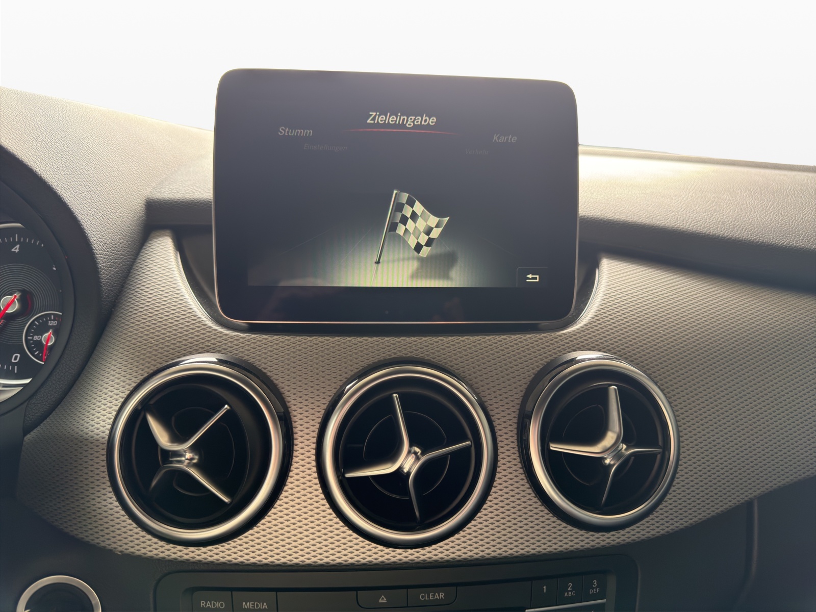 MERCEDES-BENZ B 220 CDI Swiss Star Edition Urban 4Matic 7G-DCT-image-12