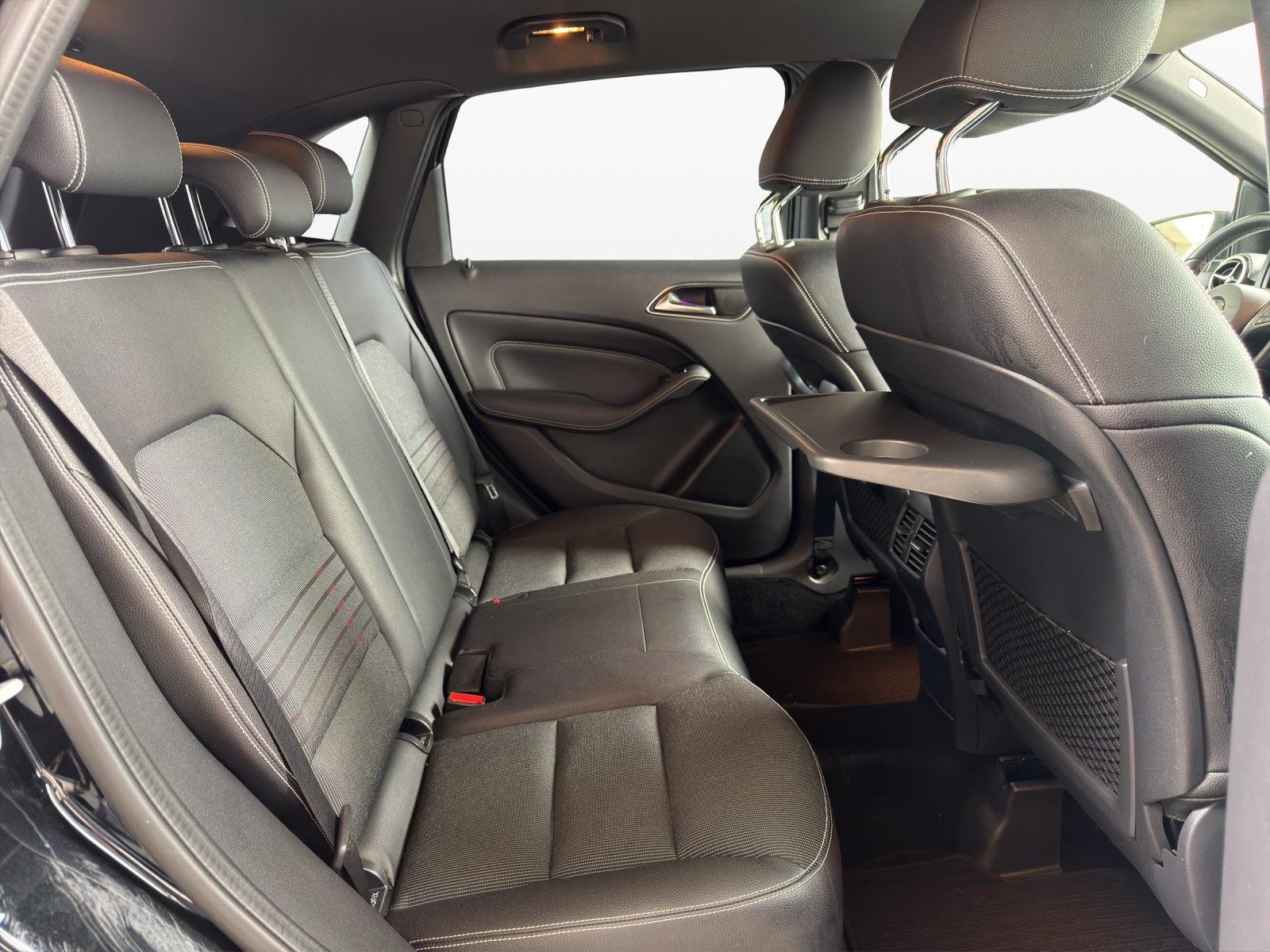 MERCEDES-BENZ B 220 CDI Swiss Star Edition Urban 4Matic 7G-DCT-image-18