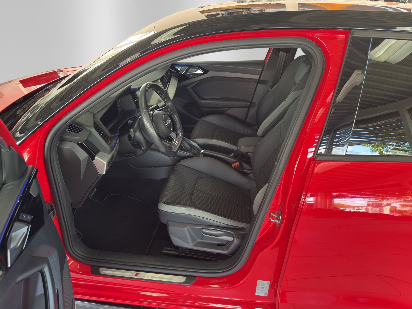 AUDI A1 Sportback 40 TFSI S Line S-tronic, edition one, 8-fach bereift-image-8