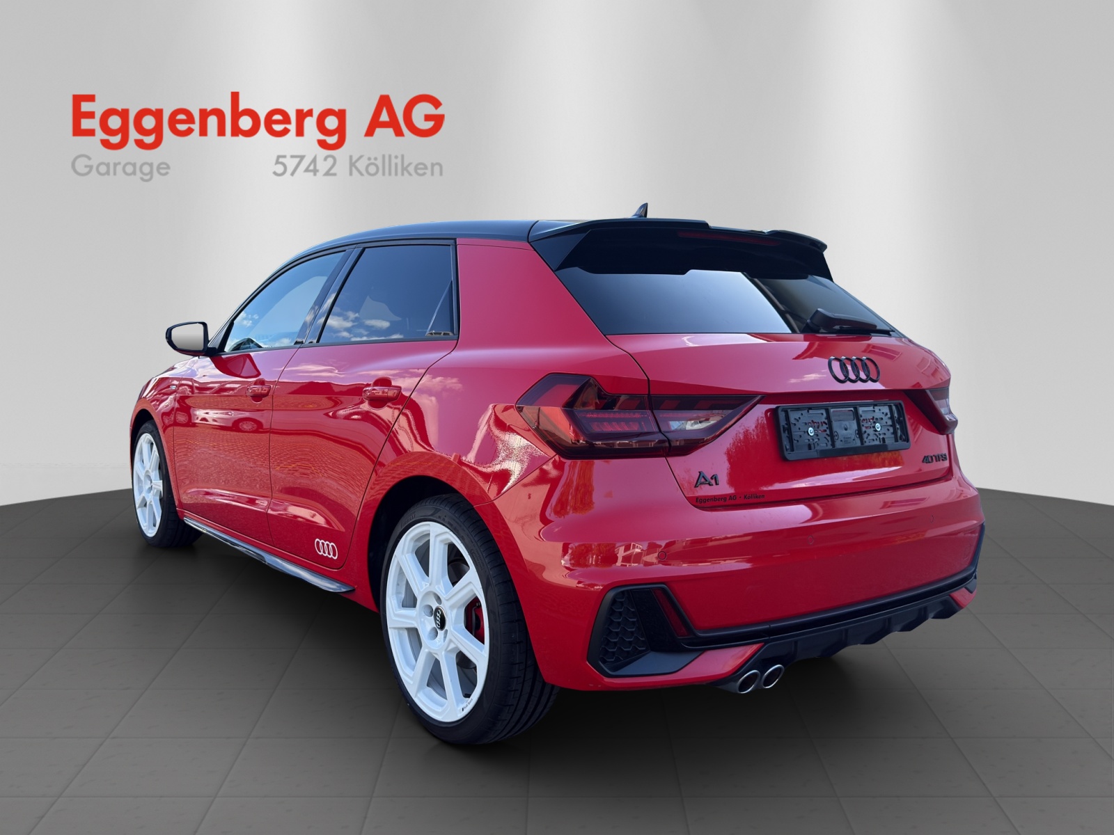 AUDI A1 Sportback 40 TFSI S Line S-tronic, edition one, 8-fach bereift-showroom-element-2