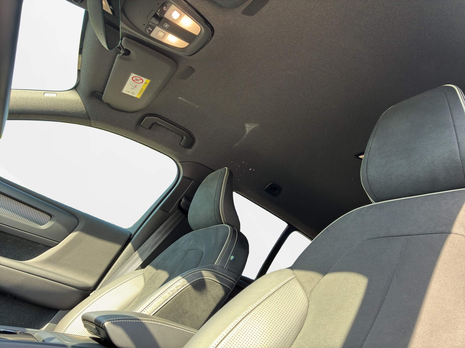 VOLVO XC40 P8 Twin R-Design AWD-image-20