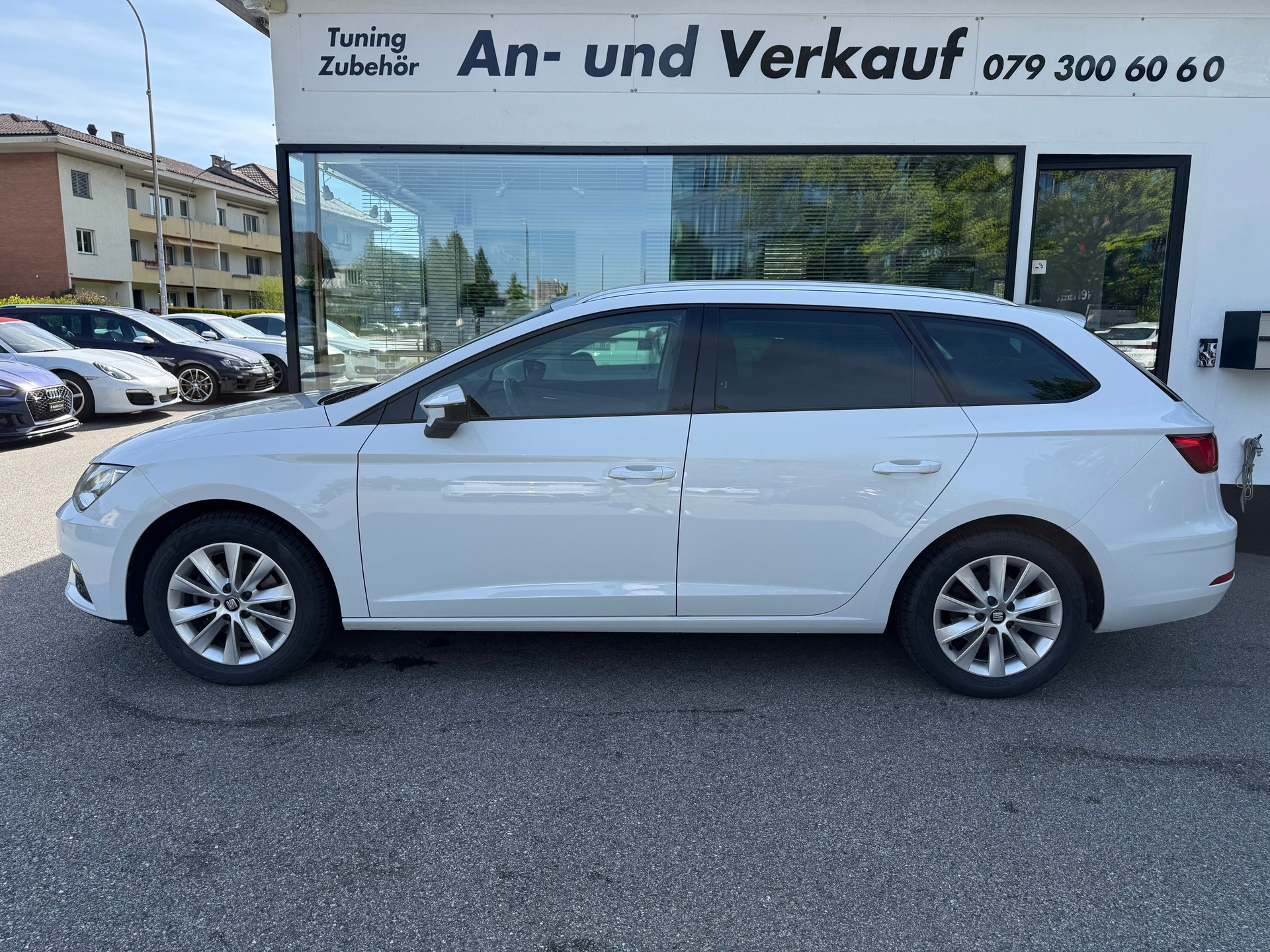 SEAT Leon ST 1.6 TDI CR Style DSG-image-2