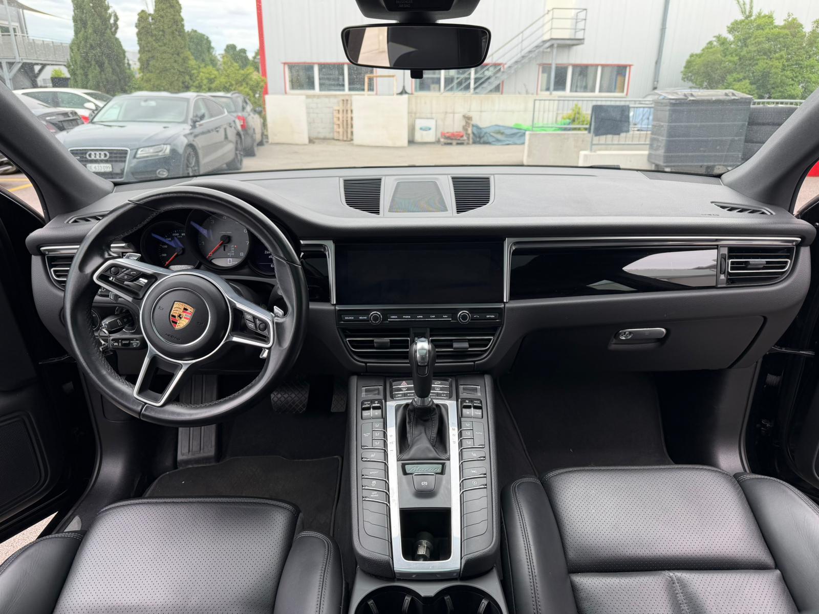 PORSCHE Macan S PDK-image-8