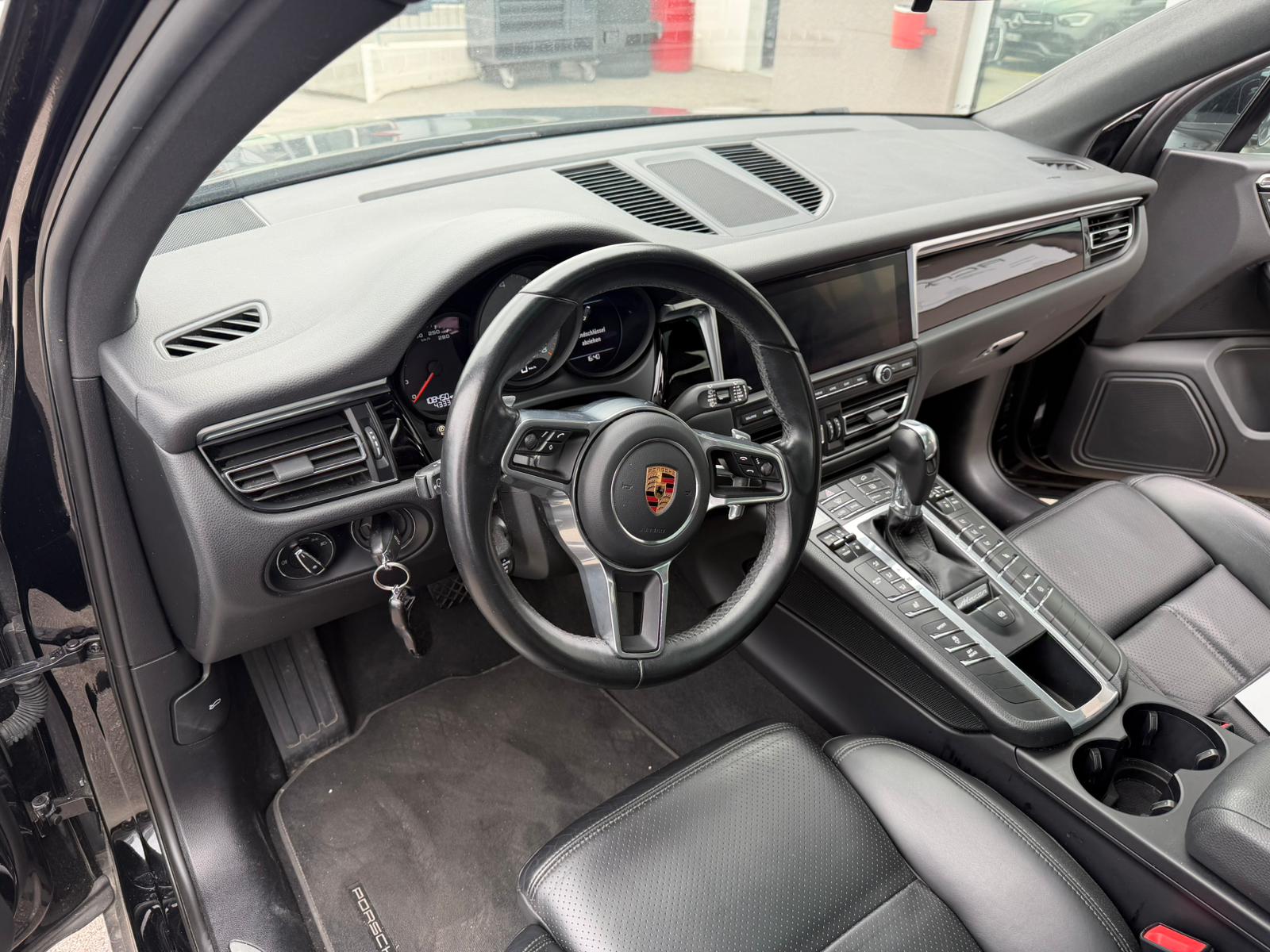 PORSCHE Macan S PDK-image-10