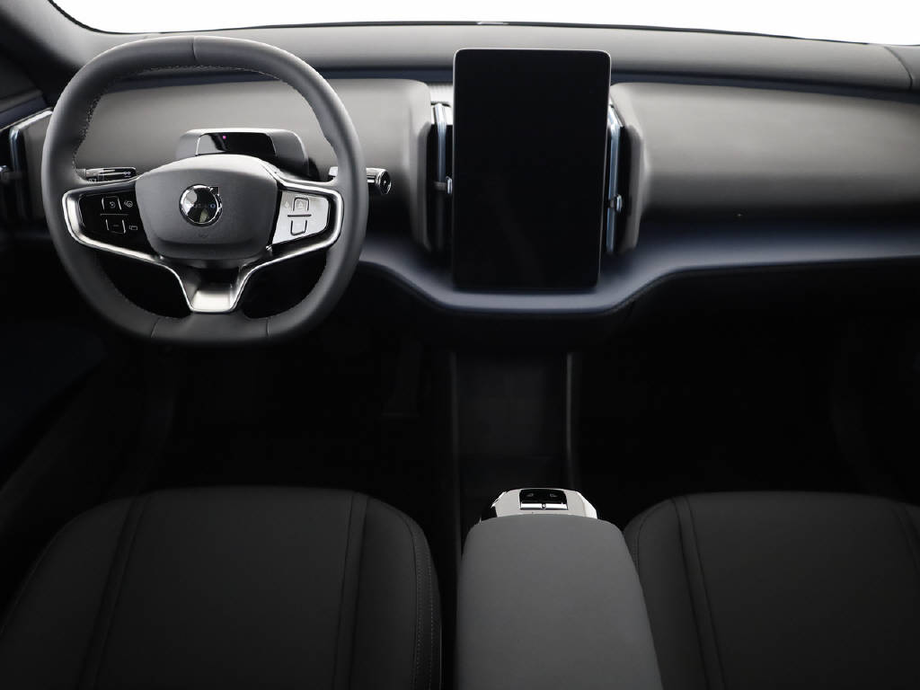 VOLVO EX 30 P5 Plus Swiss Black Edition Extended Range-image-20