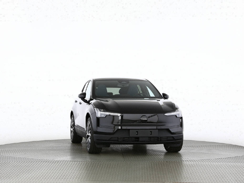 VOLVO EX 30 P5 Plus Swiss Black Edition Extended Range-image-14