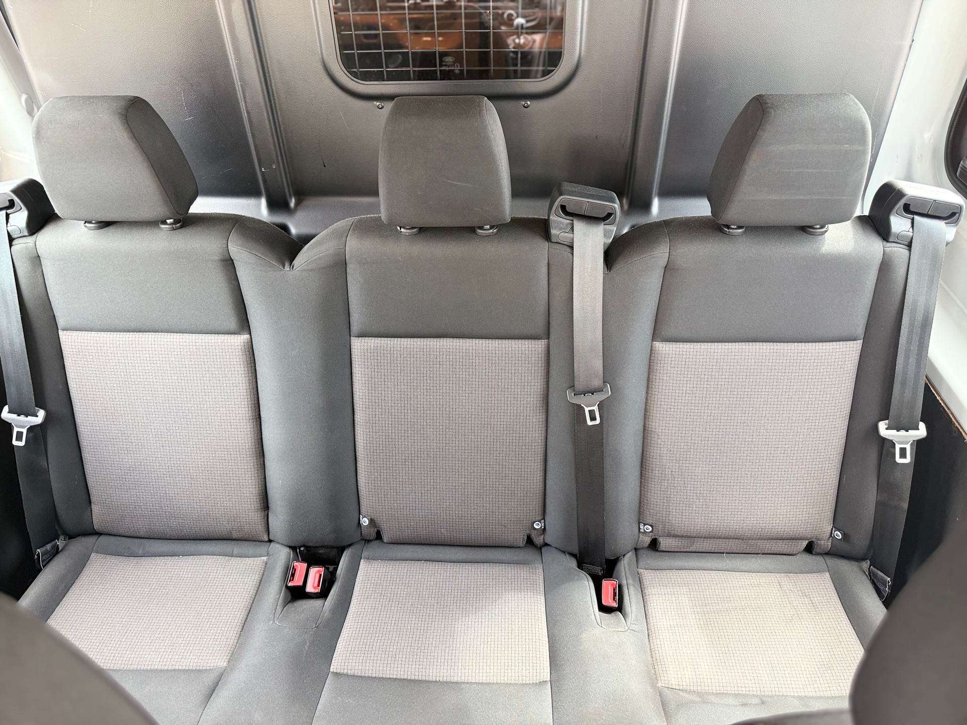 FORD Transit Van Mixto 6 Plätze DCiV 310 L2 Ambiente 2.0 TDCi 130 FWD-image-13