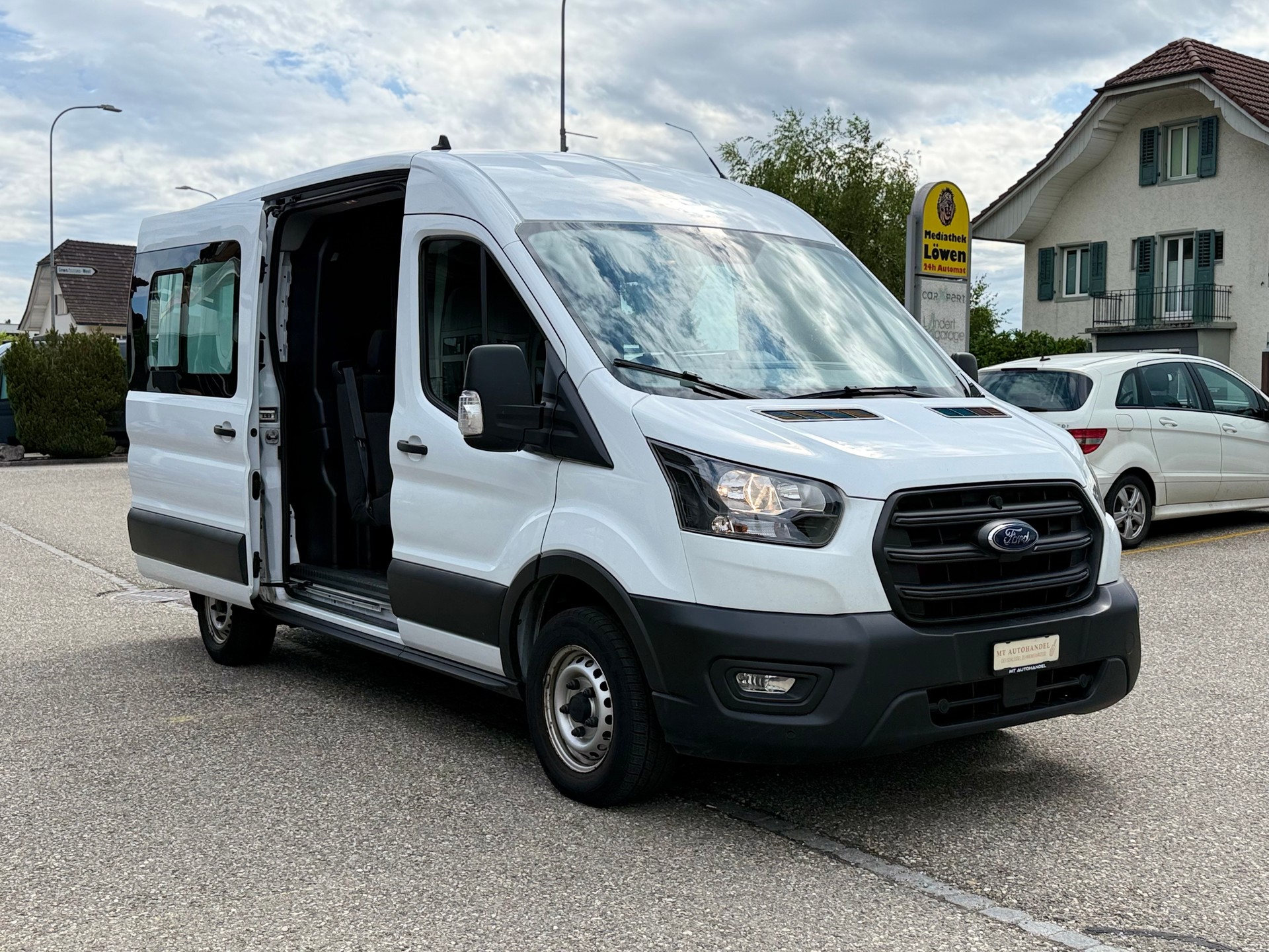 FORD Transit Van Mixto 6 Plätze DCiV 310 L2 Ambiente 2.0 TDCi 130 FWD-showroom-element-2