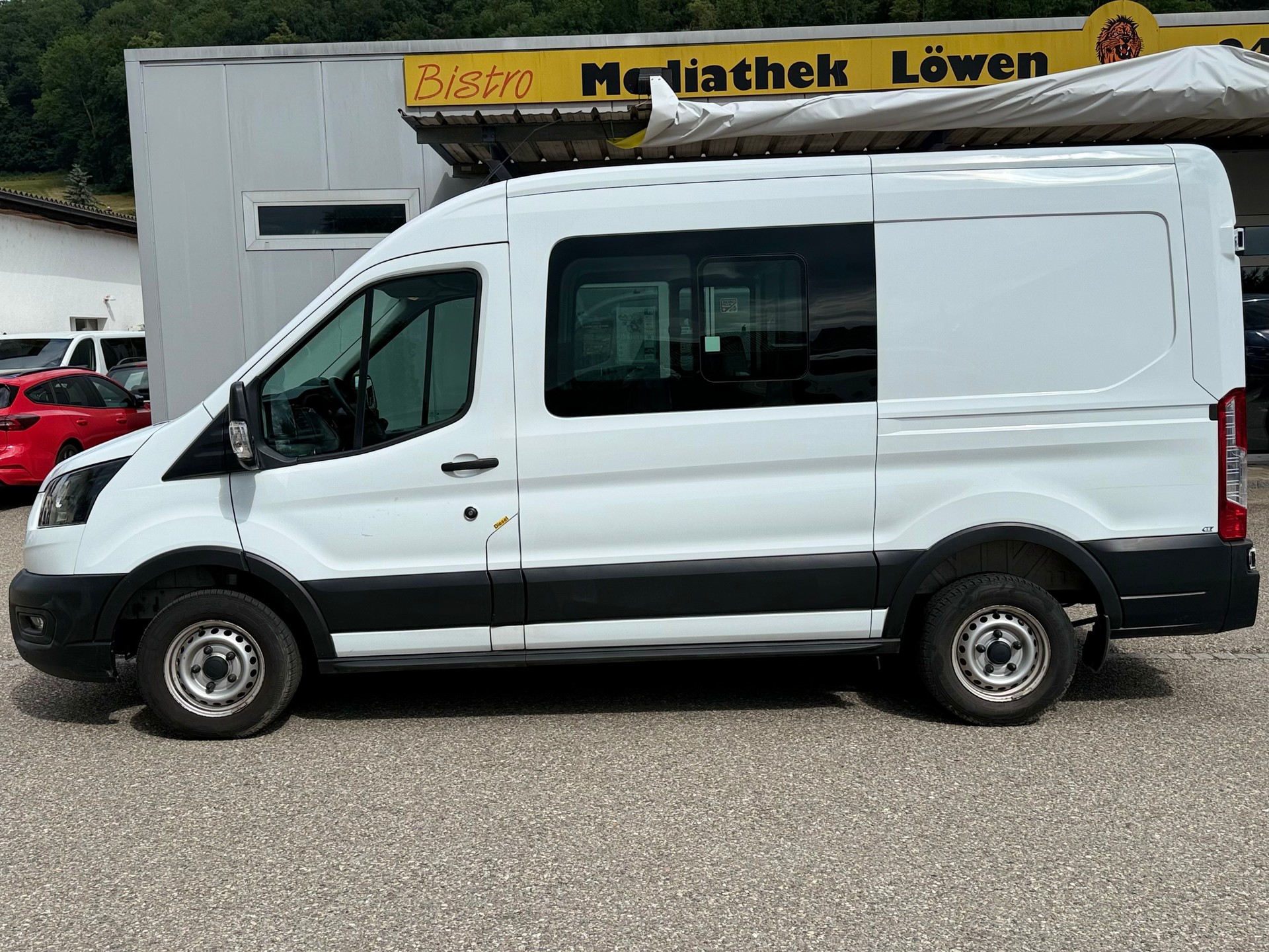 FORD Transit Van Mixto 6 Plätze DCiV 310 L2 Ambiente 2.0 TDCi 130 FWD-image-9