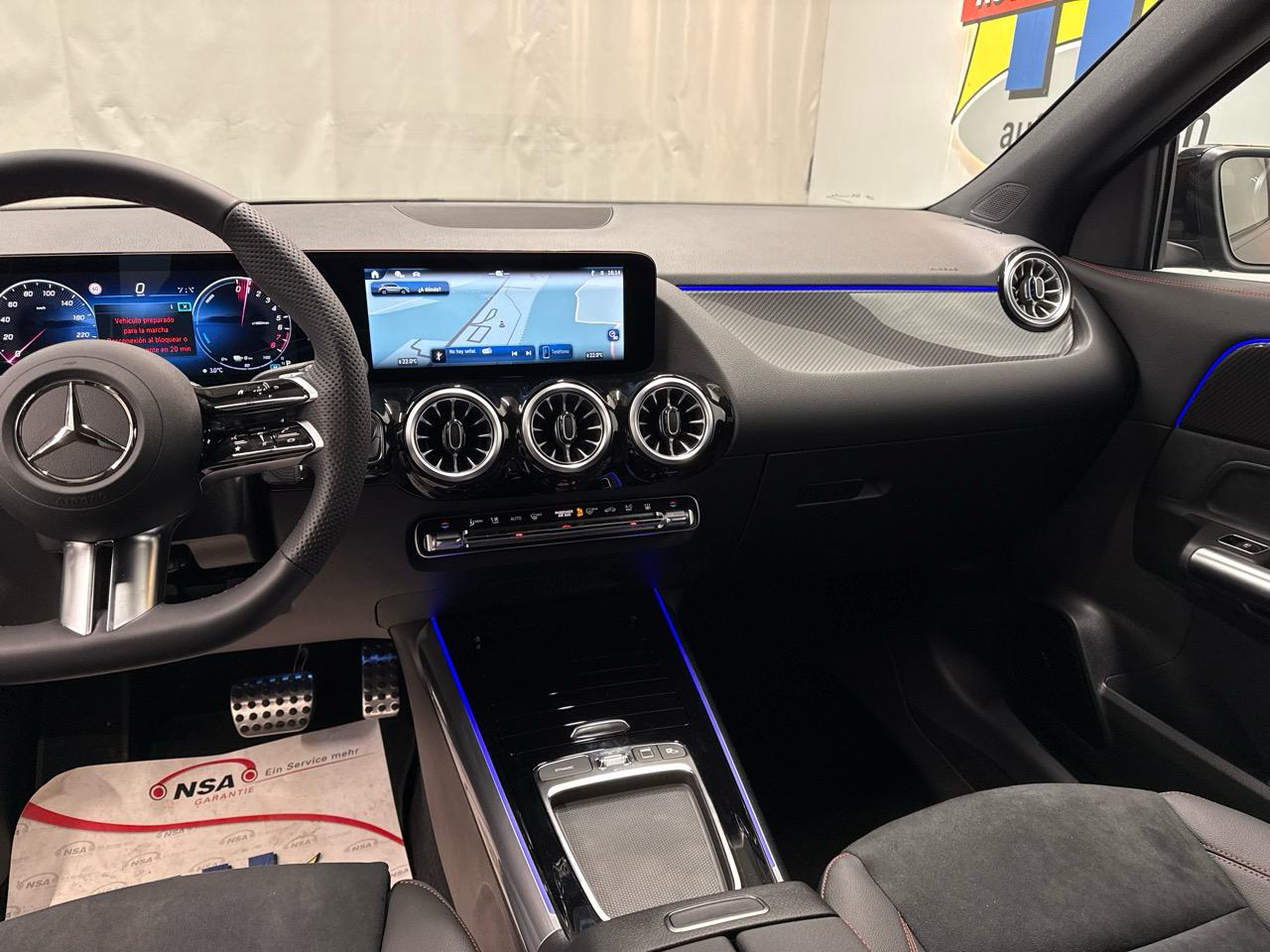 MERCEDES-BENZ GLA 250 e 8G-DCT AMG Line-image-7