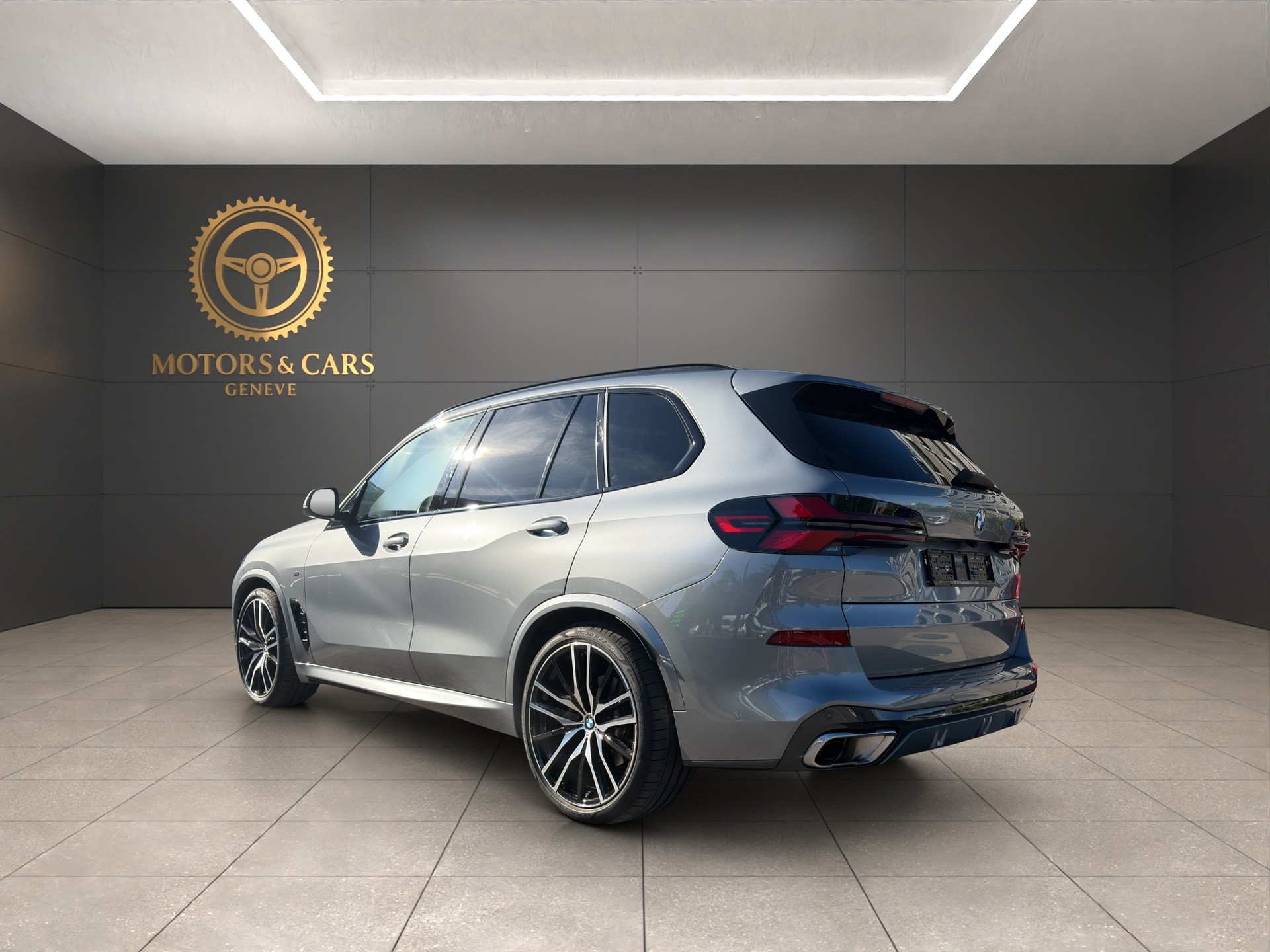 BMW X5 xDrive 48V 30d M Sport Pro Steptronic-showroom-element-1