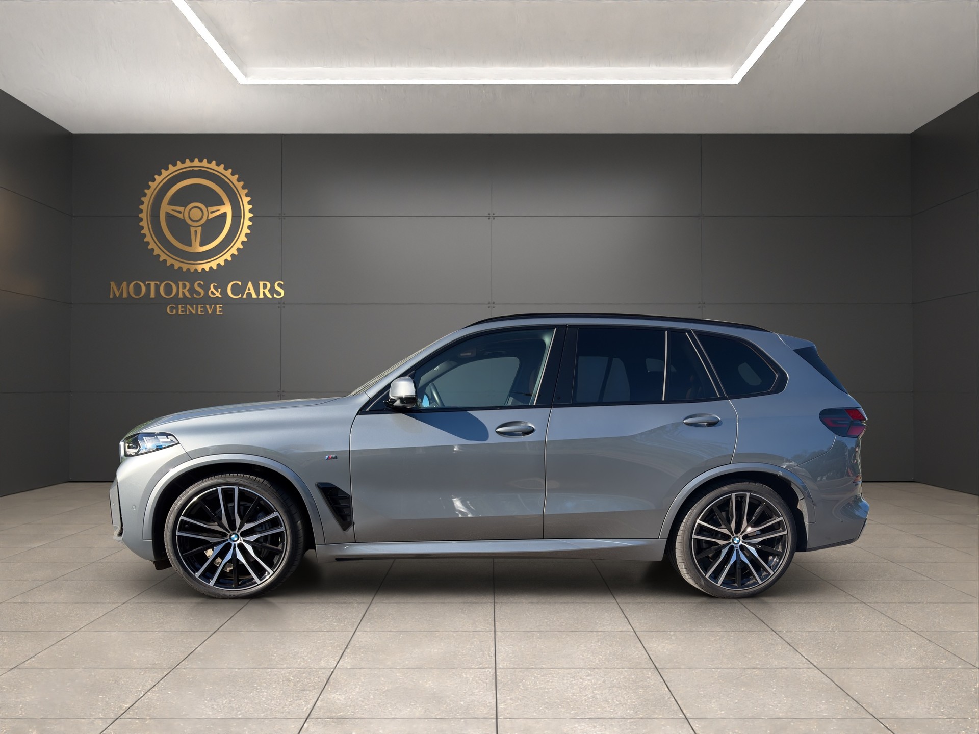 BMW X5 xDrive 48V 30d M Sport Pro Steptronic-showroom-element-3