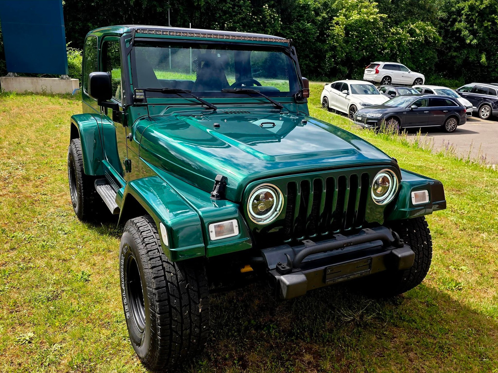 JEEP Wrangler 4.0 Sahara Hardtop-image-2