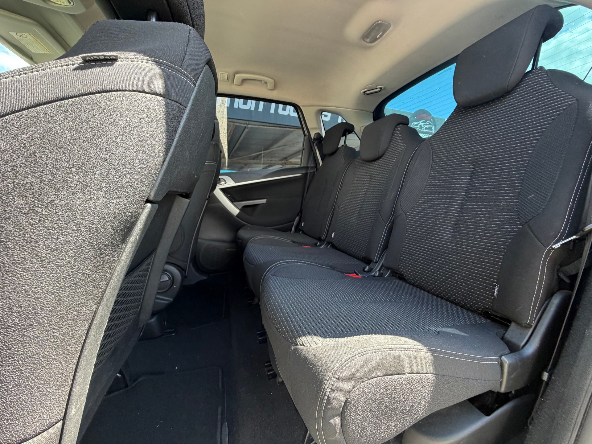 CITROEN C4 Picasso 1.6i 16V THP Swiss Style EGS6-image-5