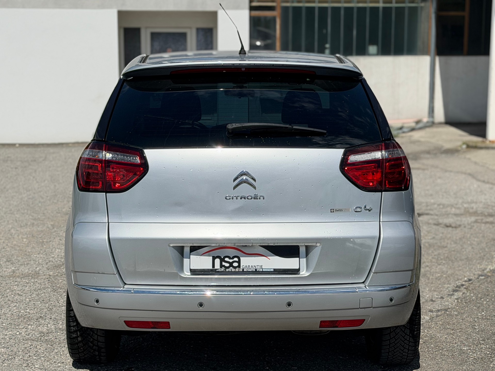 CITROEN C4 Picasso 1.6i 16V THP Swiss Style EGS6-image-3