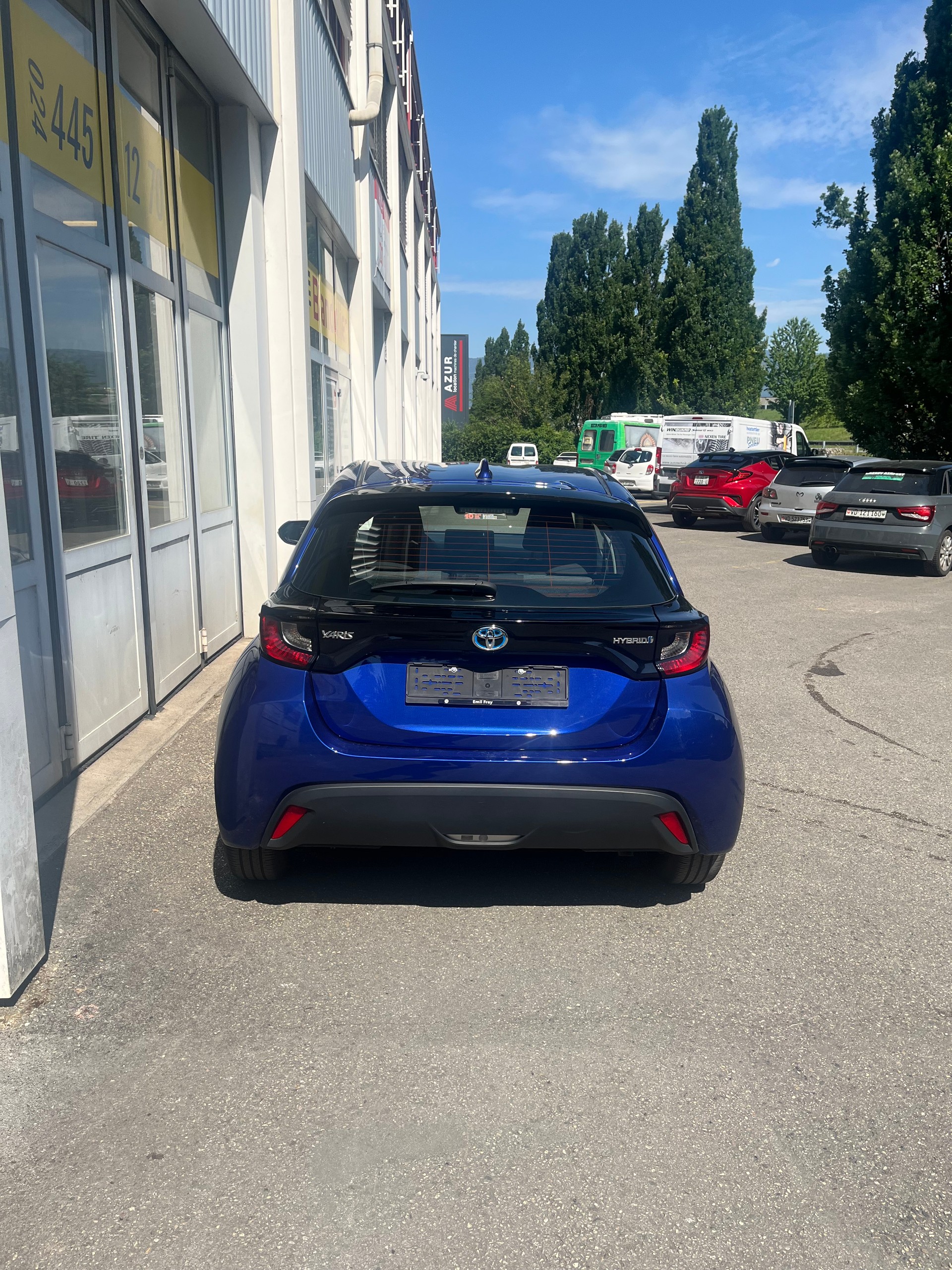 TOYOTA Yaris 1.5 Comfort e-CVT-image-2