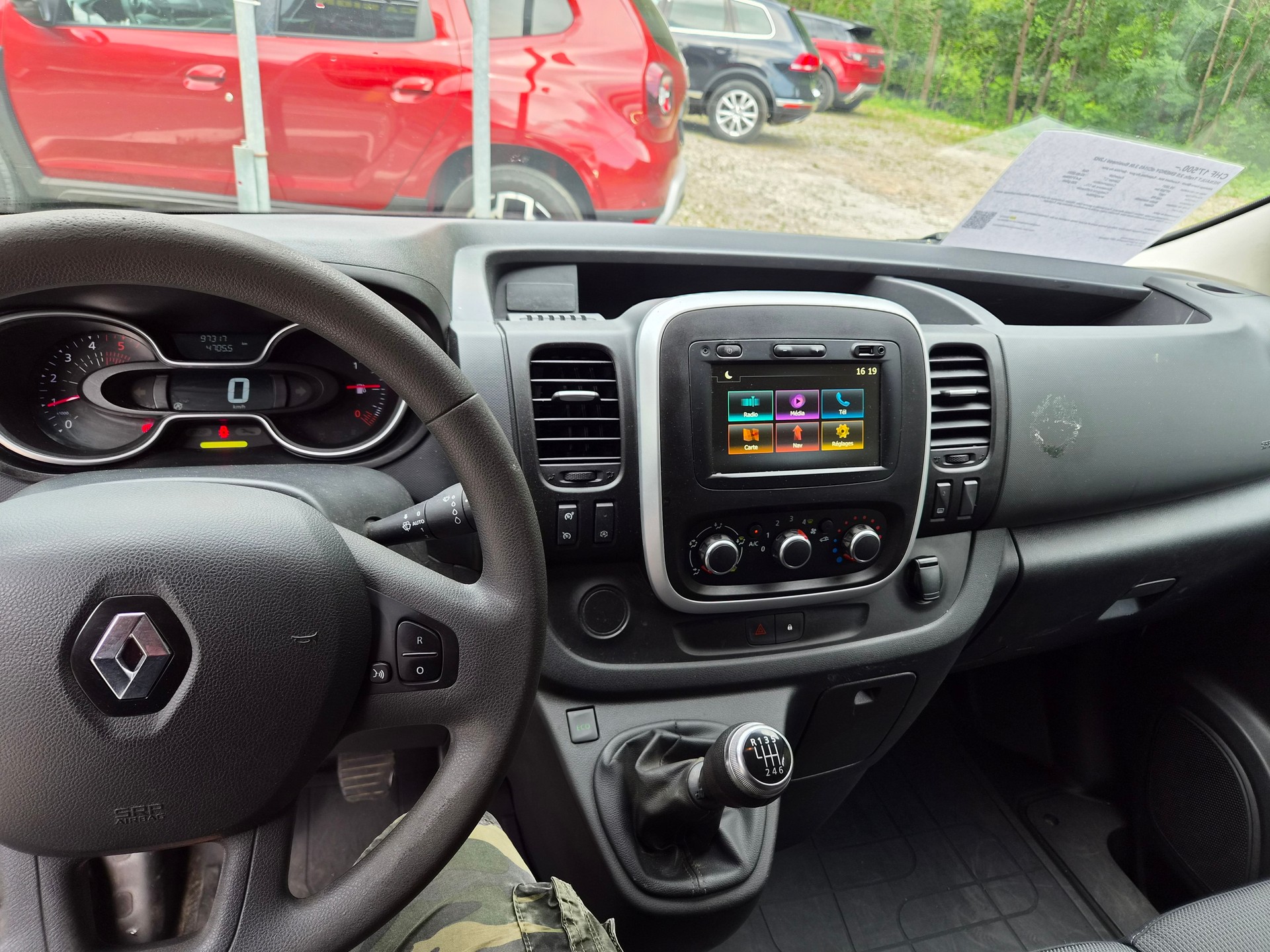 RENAULT Trafic 2.0 ENERGY dCi145 3.0t Business L2H2-image-10