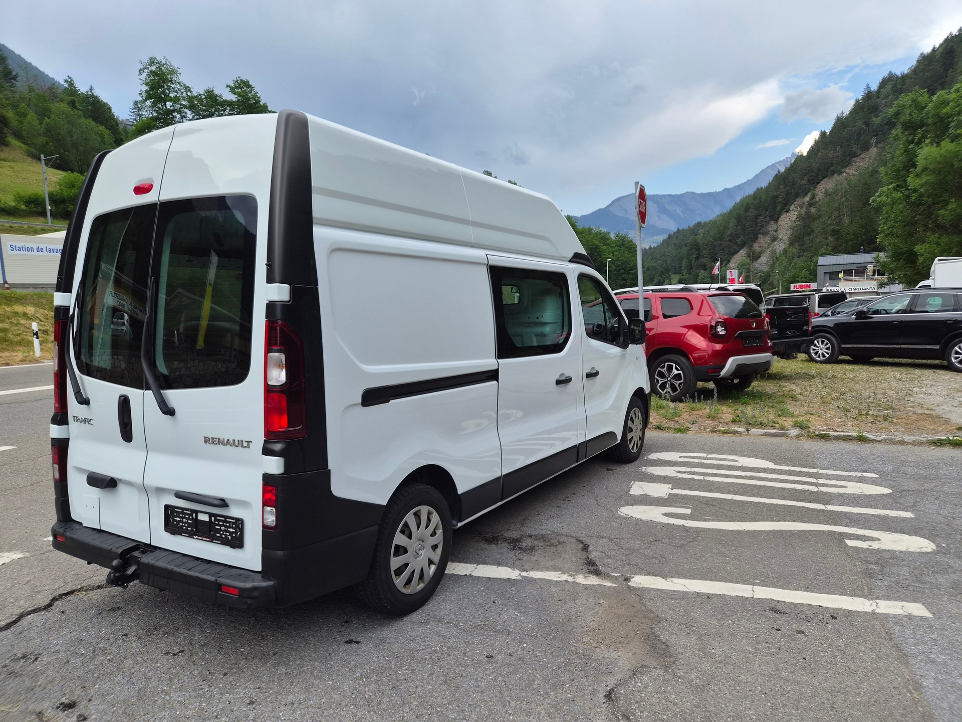 RENAULT Trafic 2.0 ENERGY dCi145 3.0t Business L2H2-image-3
