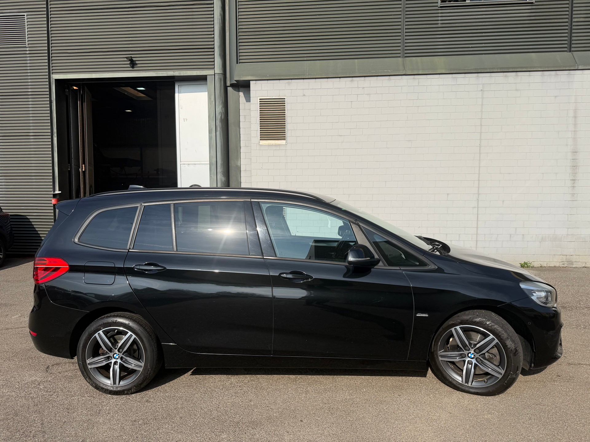 BMW 220d Gran Tourer Steptronic ** Navigation ** Xenon ** Tempomat ** Parksensor H ** Frisch Ab MFK-image-10