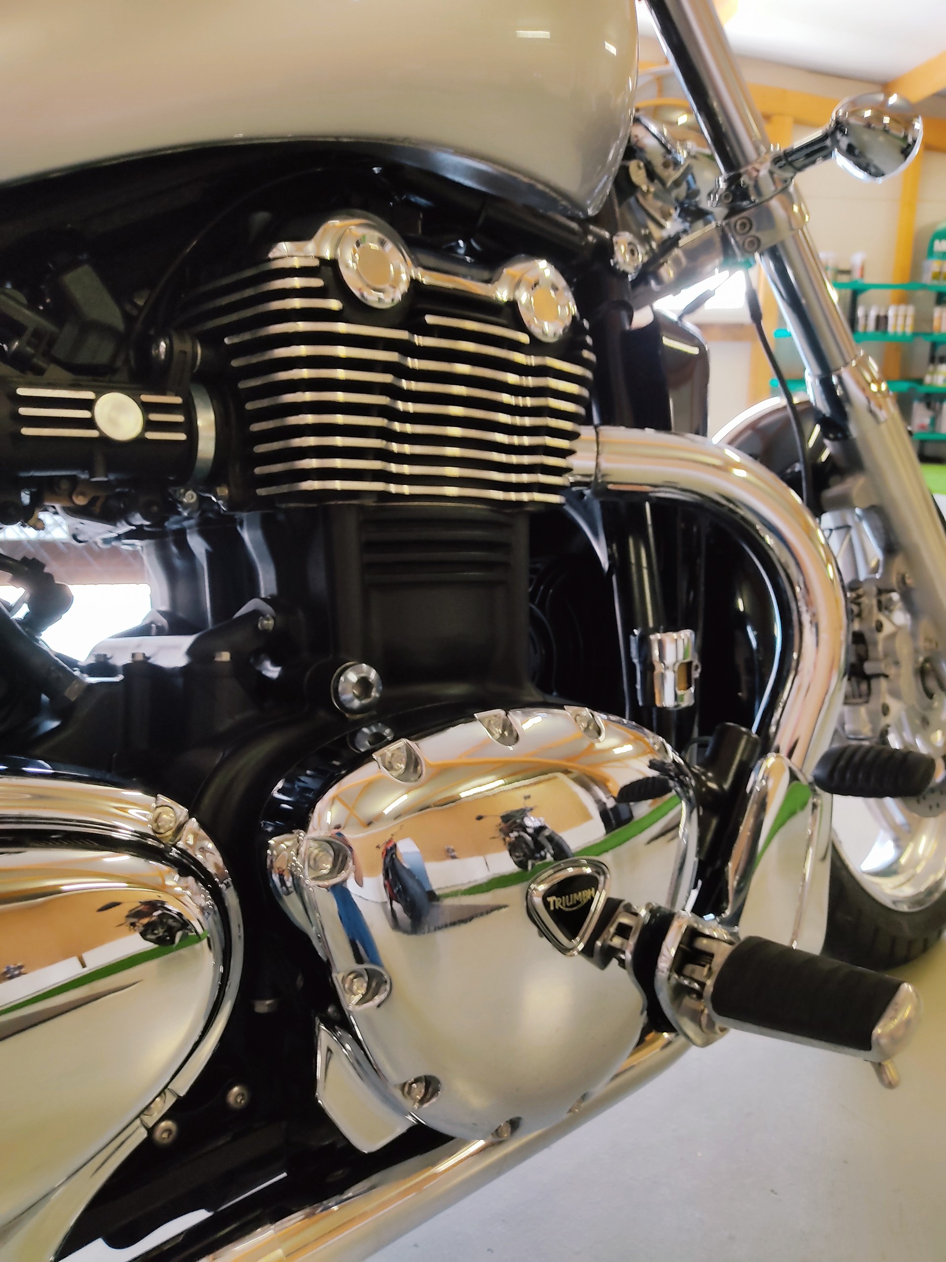 TRIUMPH Thunderbird 1600 ABS-image-5