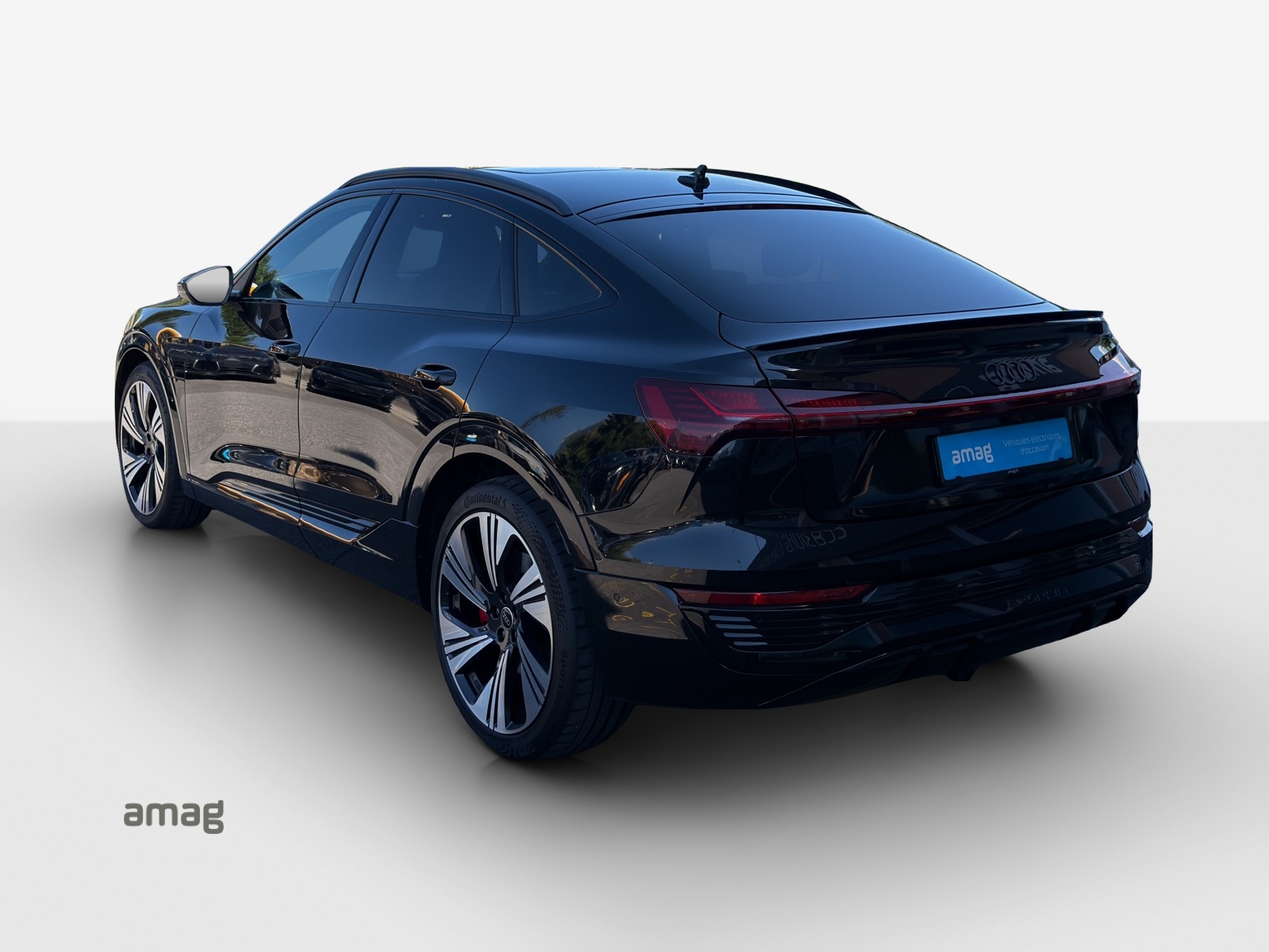 AUDI Q8 Sportback 55 e-tron Black Edition quattro-showroom-element-2