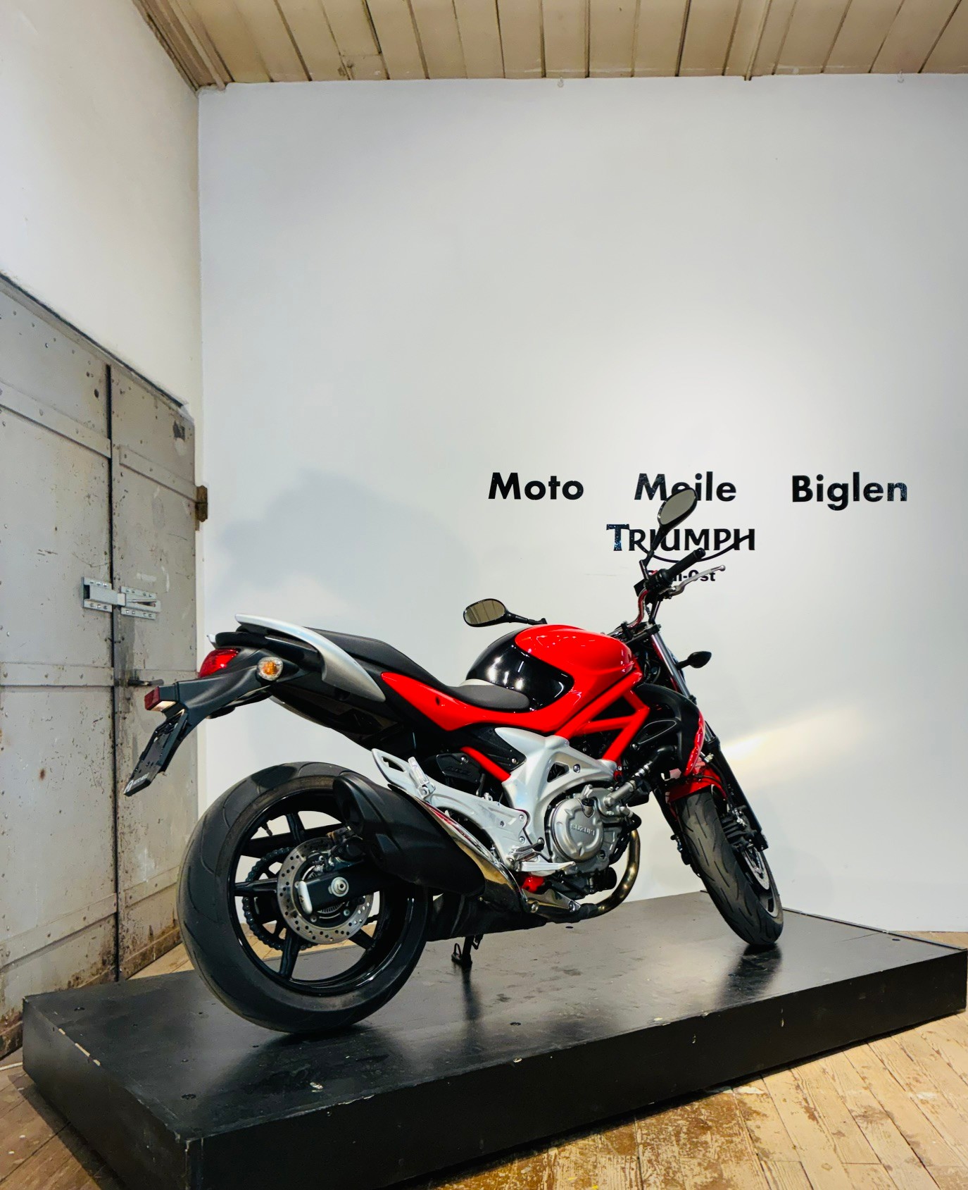 SUZUKI SFV 650 Gladius ABS-showroom-element-2