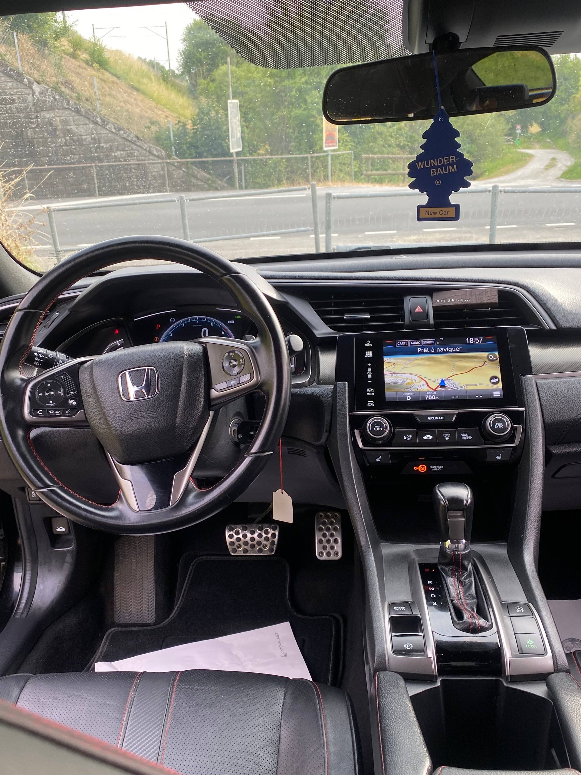 HONDA Civic 1.0 VTEC Executive Premium CVT-image-5