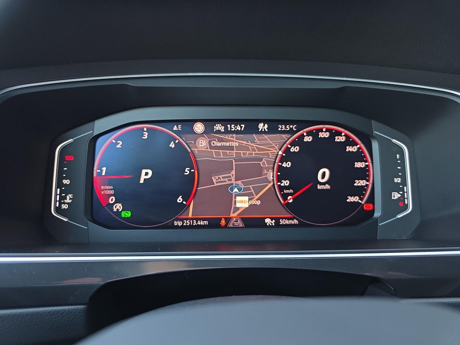 VW Tiguan R-Line 2.0 TDI SCR DSG (CH)-image-23