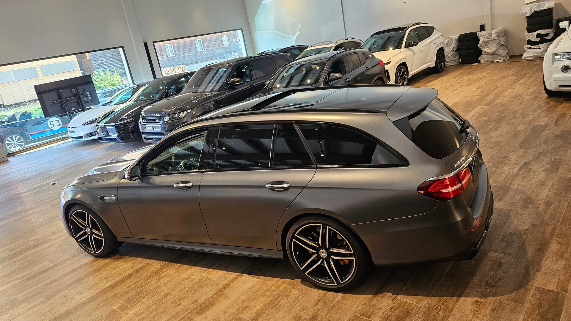 MERCEDES-BENZ E 63 AMG S 4 Matic 9G-Tronic, 612 PS selenitgrau, Top Ausstattung AMG Performance-Abgasanlage-image-15