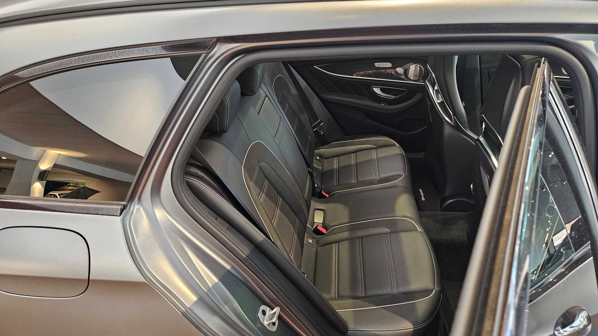MERCEDES-BENZ E 63 AMG S 4 Matic 9G-Tronic, 612 PS selenitgrau, Top Ausstattung AMG Performance-Abgasanlage-image-18