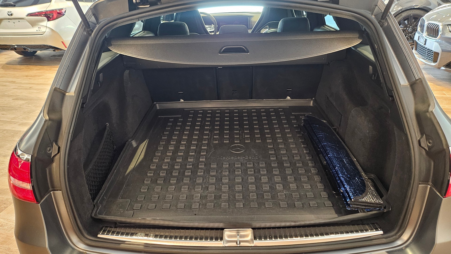 MERCEDES-BENZ E 63 AMG S 4 Matic 9G-Tronic, 612 PS selenitgrau, Top Ausstattung AMG Performance-Abgasanlage-image-19