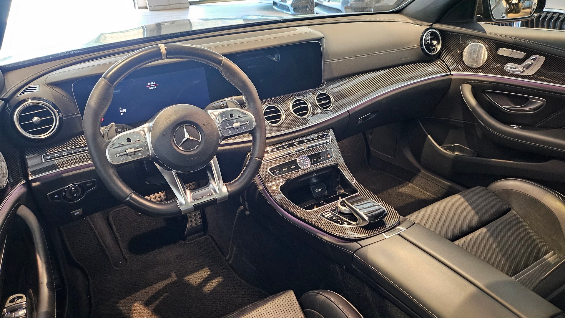 MERCEDES-BENZ E 63 AMG S 4 Matic 9G-Tronic, 612 PS selenitgrau, Top Ausstattung AMG Performance-Abgasanlage-image-20